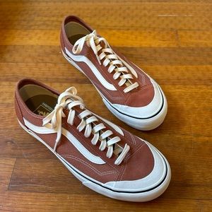 Vans 36 Decon canvas shoes